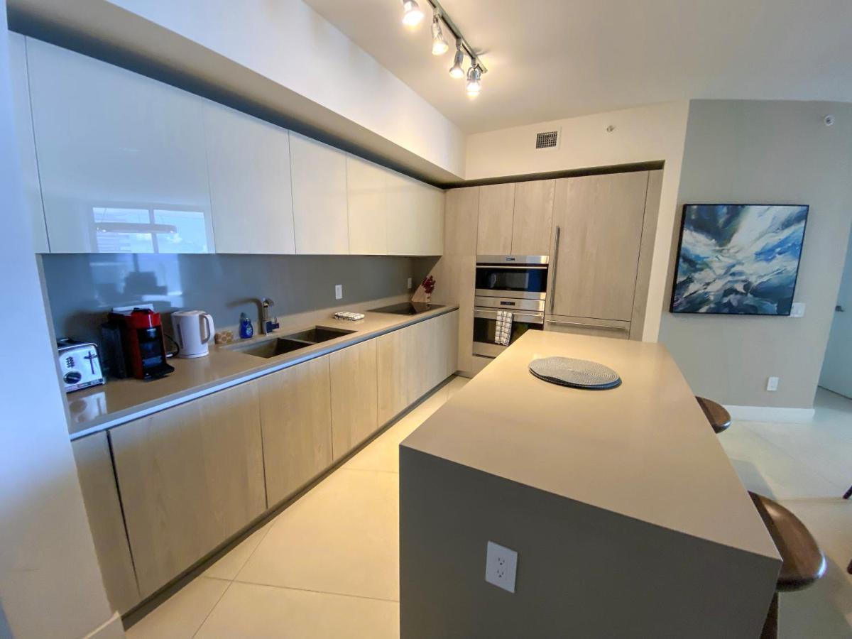 Lyfe Residence Building - Private Apts Over The Beach Холивуд Екстериор снимка