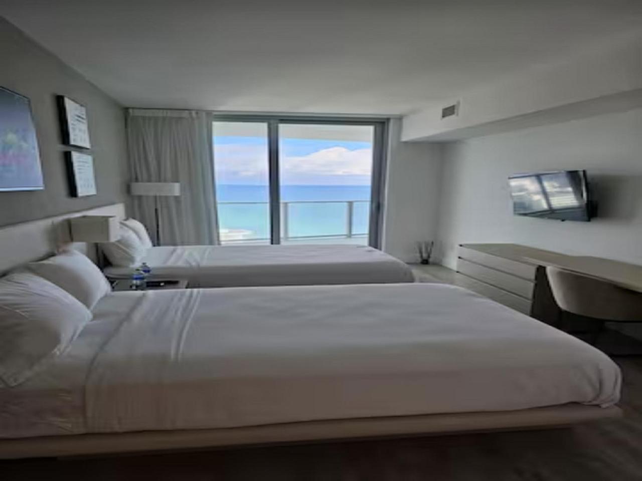 Lyfe Residence Building - Private Apts Over The Beach Холивуд Екстериор снимка