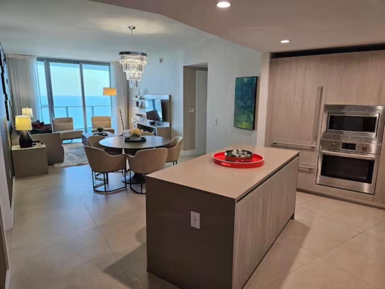Lyfe Residence Building - Private Apts Over The Beach Холивуд Екстериор снимка