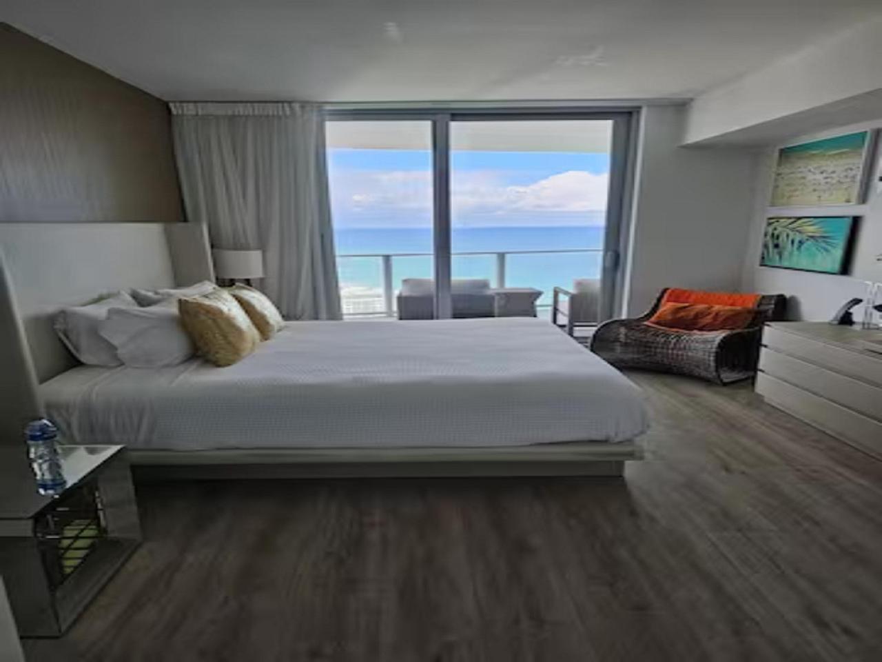 Lyfe Residence Building - Private Apts Over The Beach Холивуд Екстериор снимка